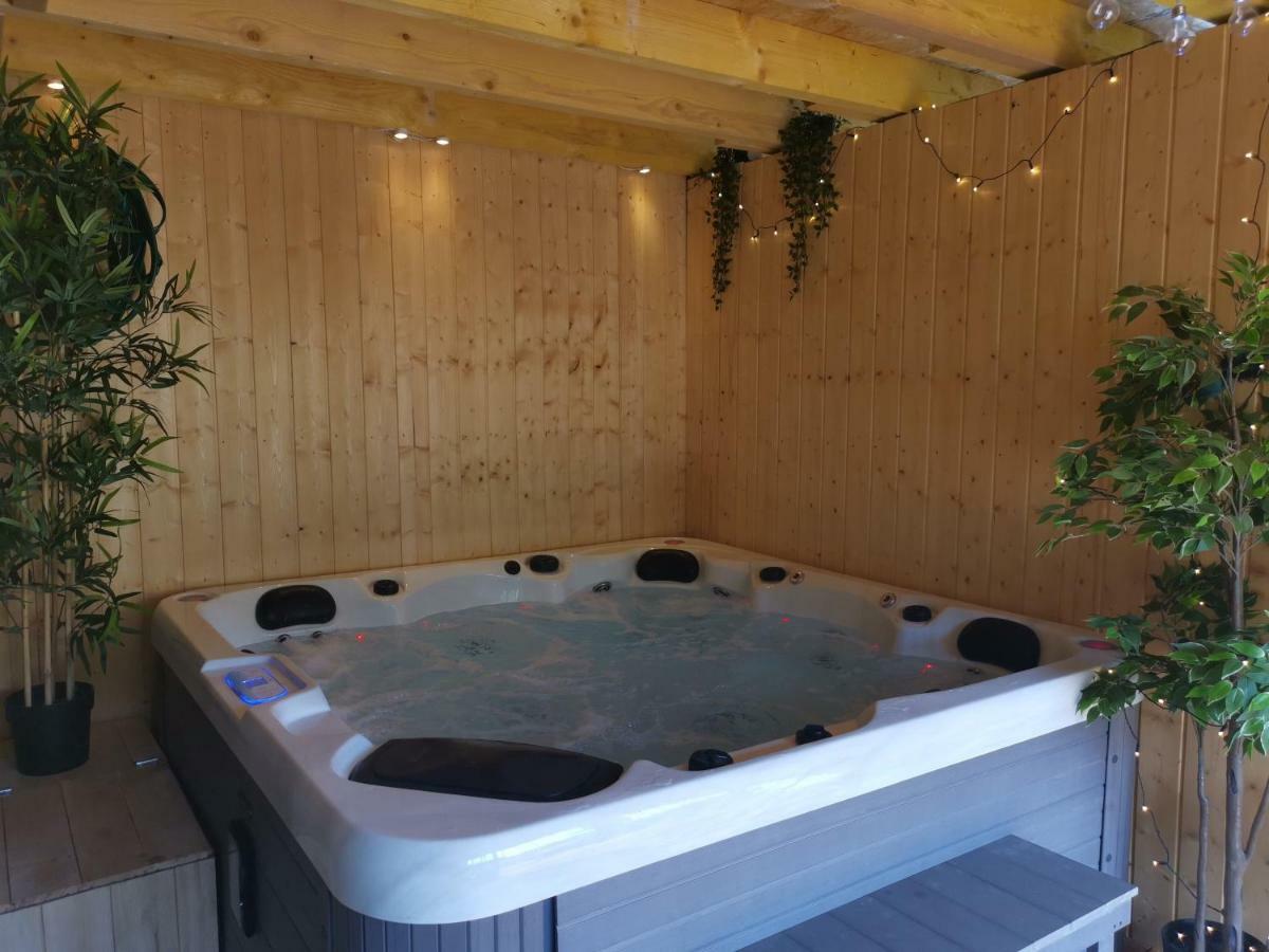 Domaine Lvd Avec Spa, Bois Et Riviere Privee La Bloutiere Zewnętrze zdjęcie